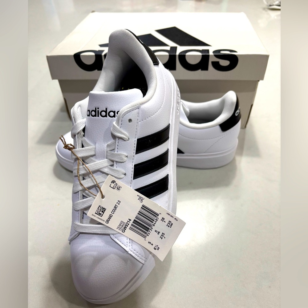 Adidas Grand court 2.0 size 6.5 NWT